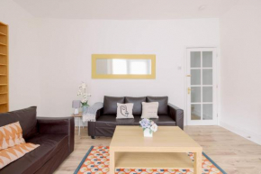 Pass the Keys Newly Renovated Family House in the heart of Leyton, London